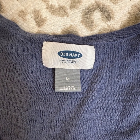 Old Navy Lightweight V-Neck Women's Sweater; 2 tone Blue; Size Med - Picture 2 of 2